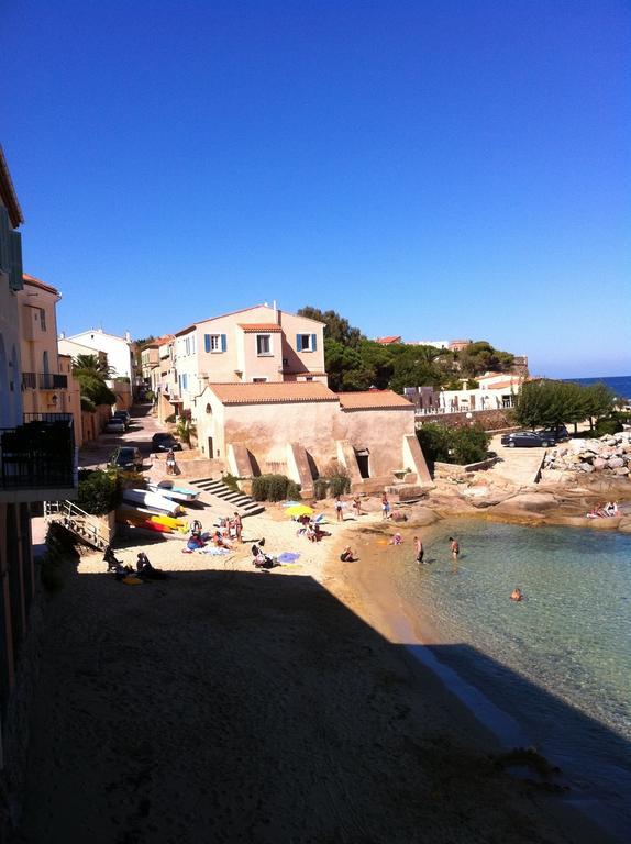 Hotel De La Plage Les Arcades Algajola  Szoba fotó